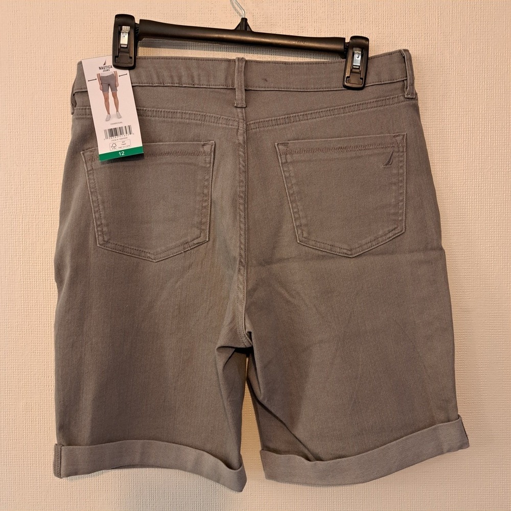 Nautica‎ Jeans Women's Bermuda Short - Gray/Size 6 NWT - Picture 3 of 7